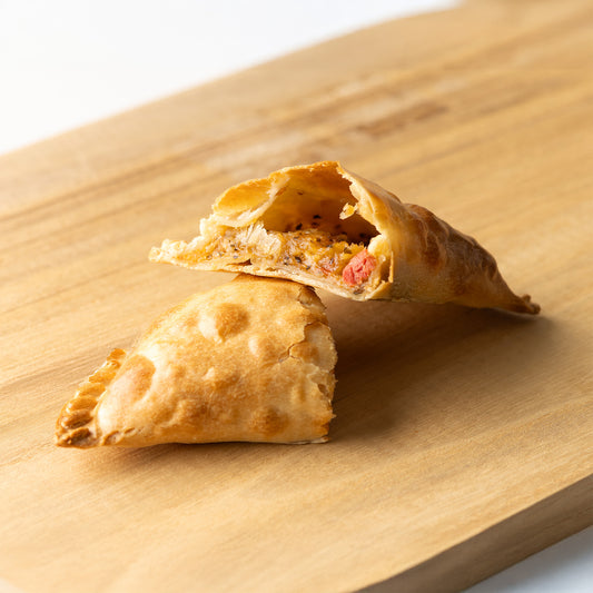 Empanada Argentina capressa (Tomate 3 quesos)